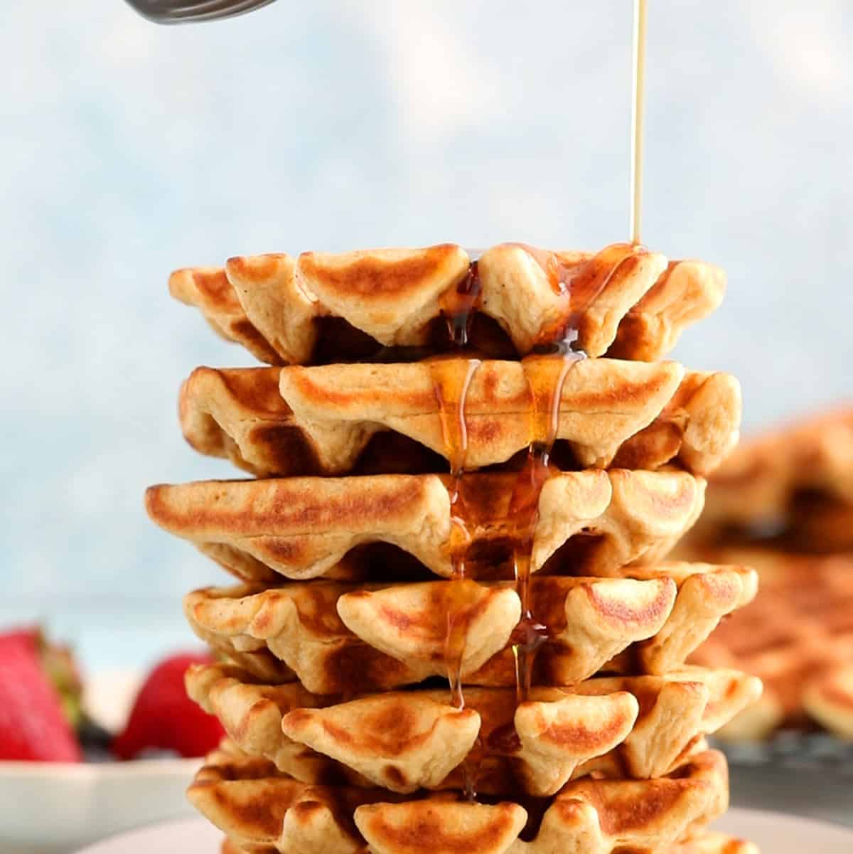 No Flour, No Fuss: Protein Cottage Cheese Waffles with Oats